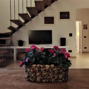 https://casa-giusti.it-tuscanyhotel.com